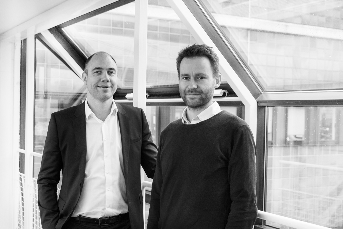 Ian Jacques Valsted (tv.) er senior porteføljemanager og Erik Simoni Mortensen er portfolio manager, begge i PFA Asset Management.  